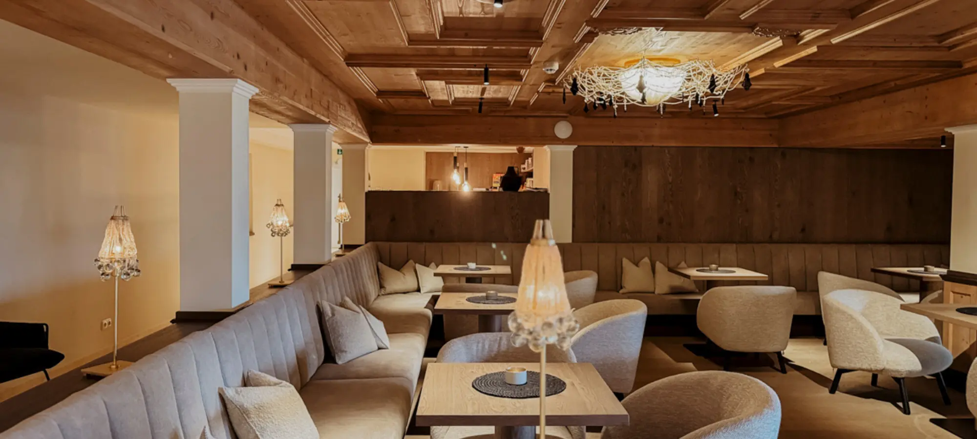 COCOtravel Alpina alpendorf stjohann lobby quer.jpg