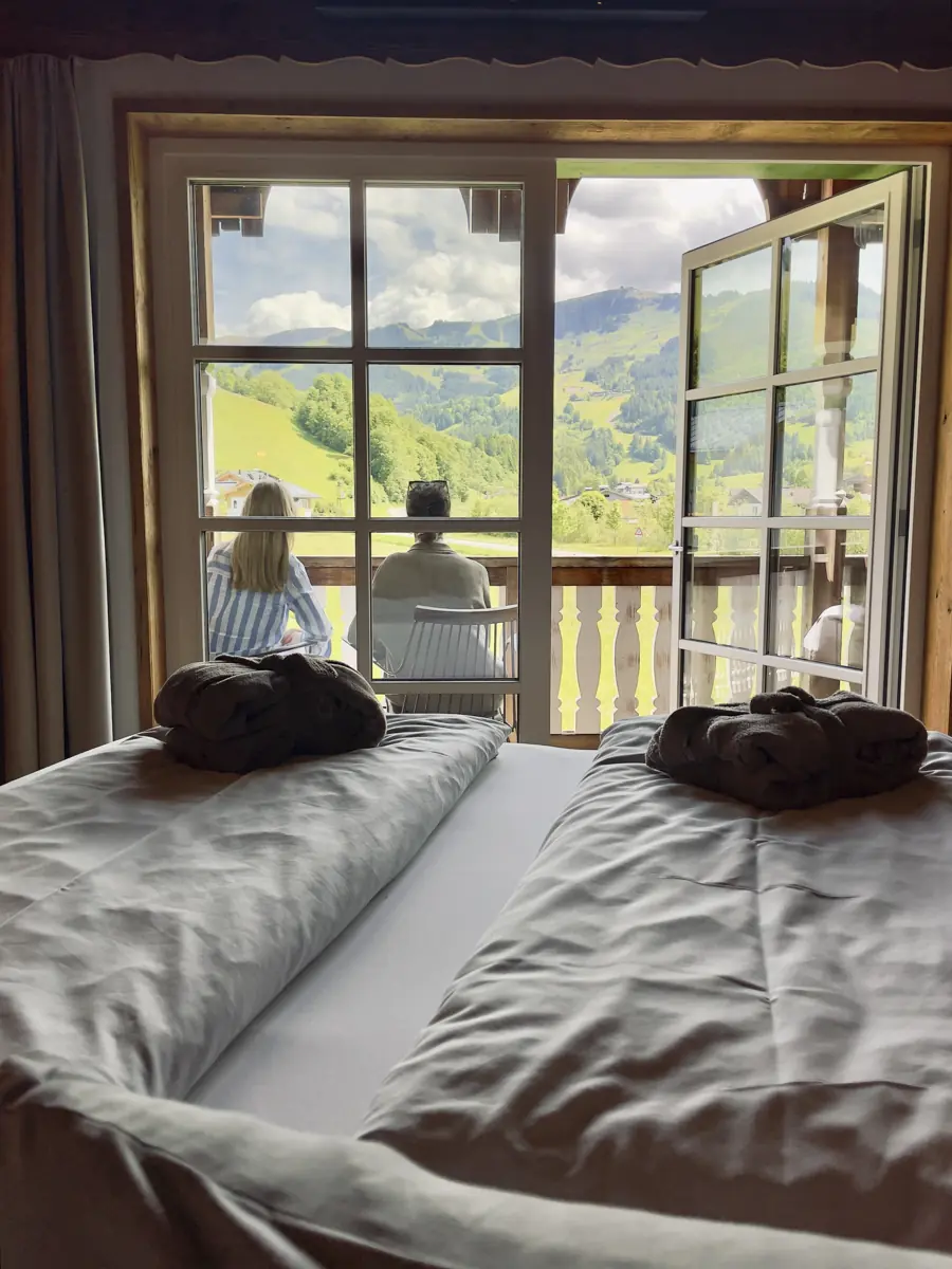 COCOtravel Oesterreich MariaAlm Sepp Zimmer Ausblick