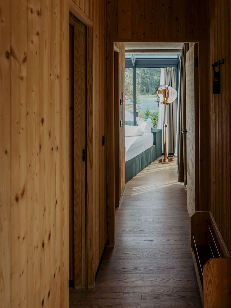 COCOtravel Suedtirol SkyiewChalets Chalet Deluxe Flur 6 COCOtravel Suedtirol SkyiewChalets Chalet Deluxe Flur 6