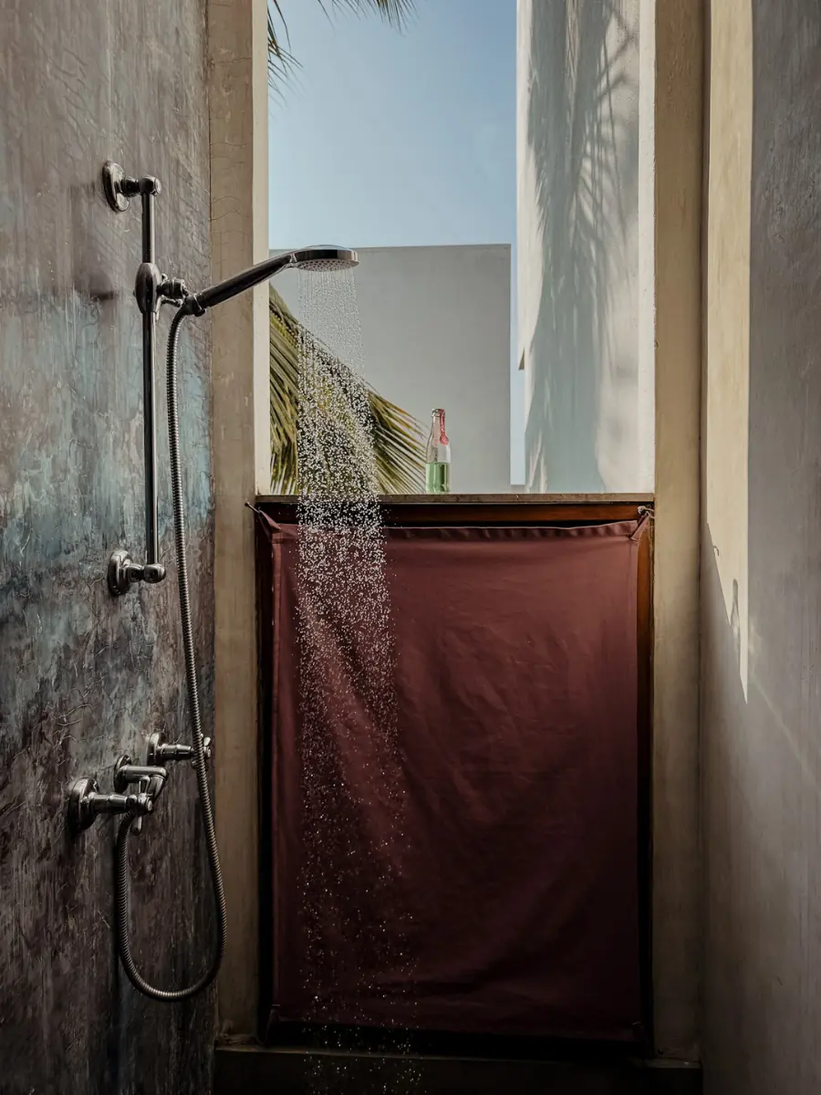 COCOtravel UTMT SriLanka villa outdoorDusche