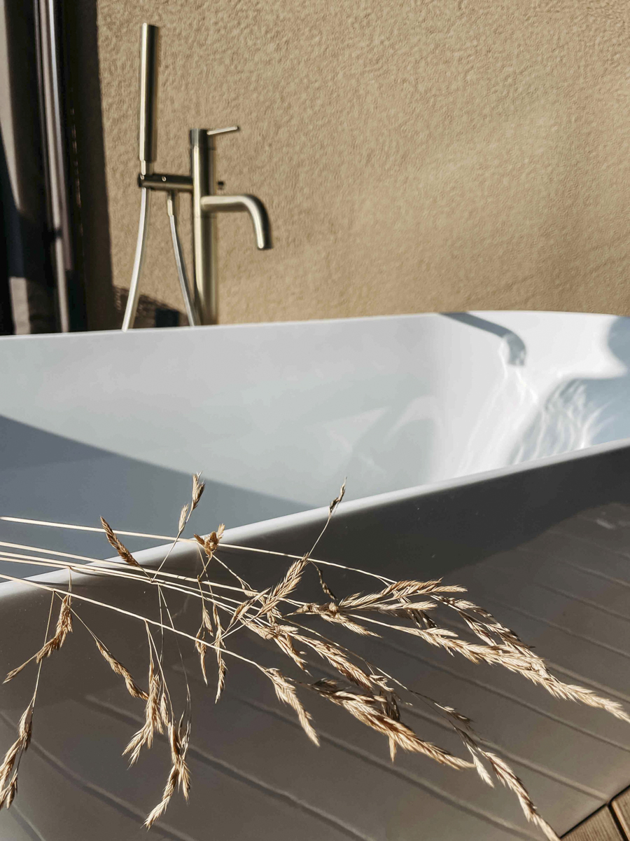 COCOtravel Seehof  BadewanneTerrasse 1