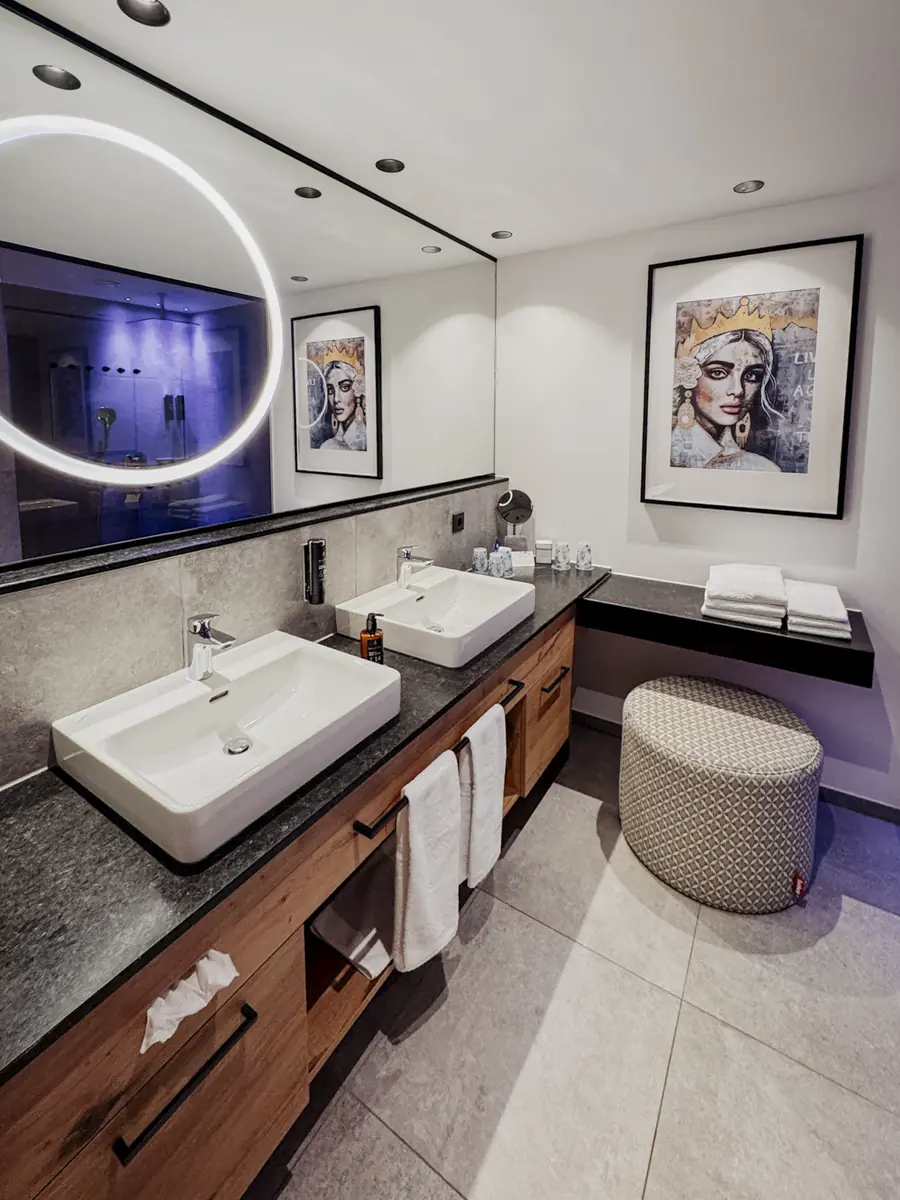 COCOtravel Oesterreich MariaAlm Hochkoenigin Zimmer Bad