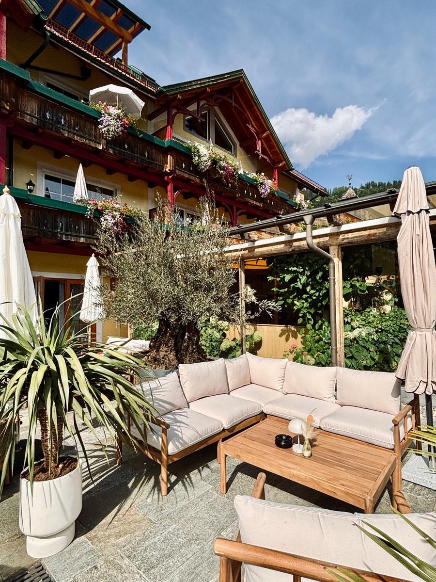 COCOtravel Rosenhof Teichlodges Lounge 5