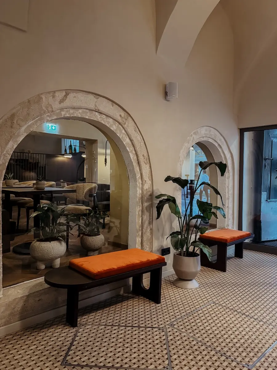 COCOtravel mailbergerhof wien eingangsbereich