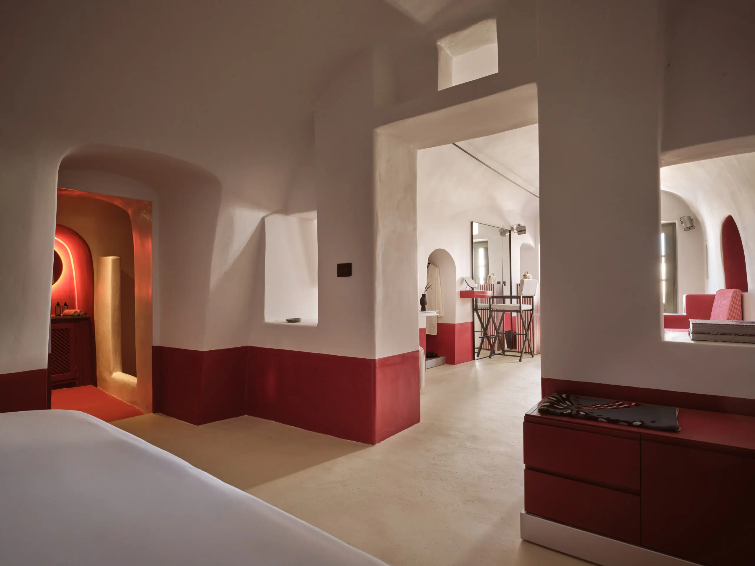 R+ Domes Neema Santorini HERO 19