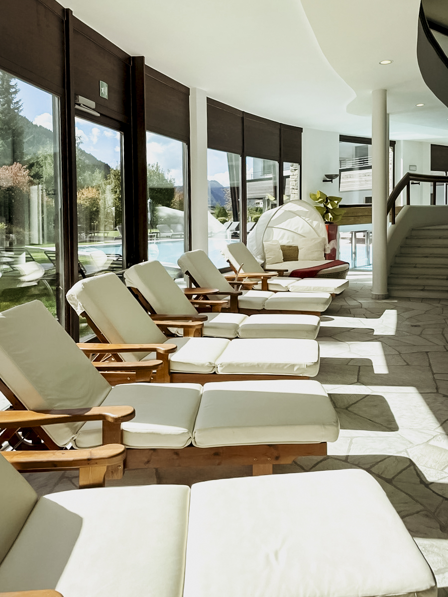 COCOtravel Granbaita LiegenamPool1