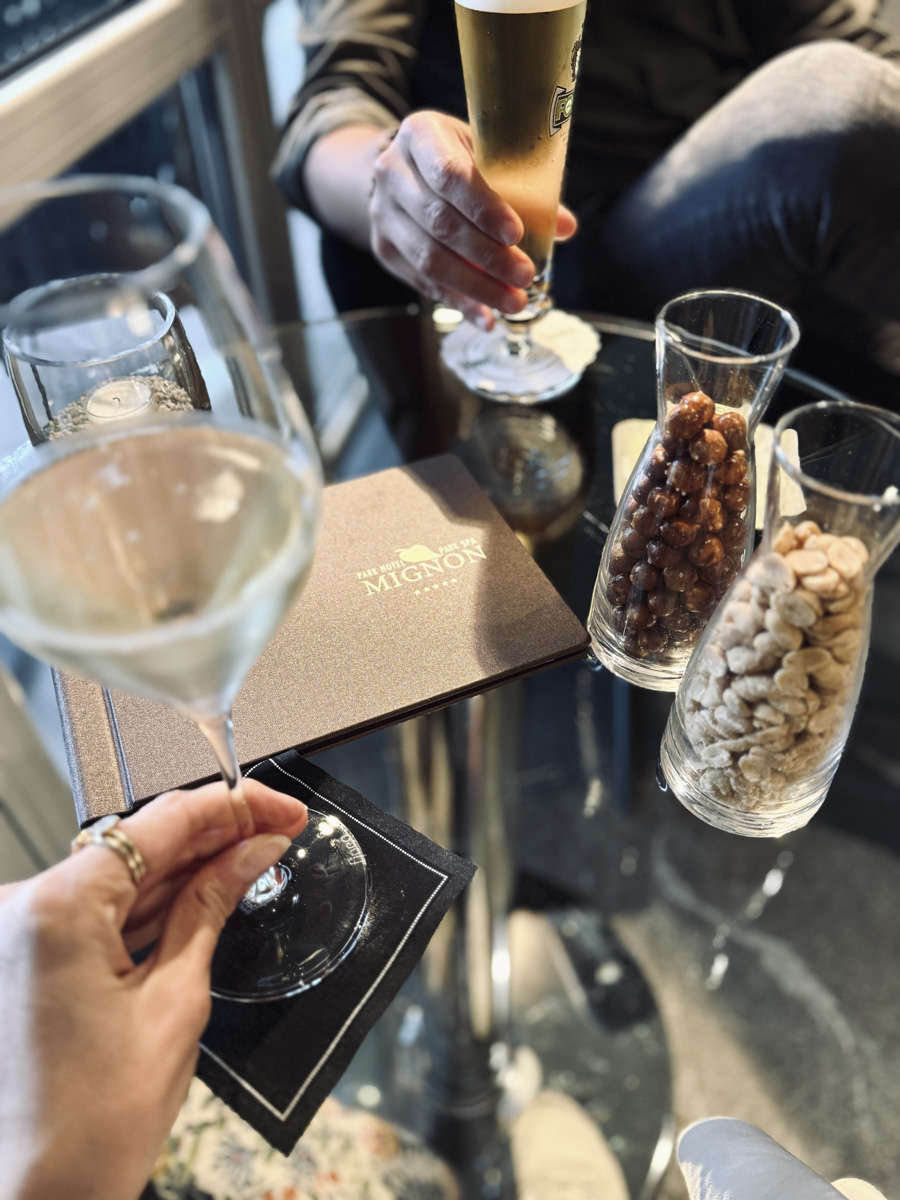 COCOtravel MignonMeran Bar Welcomedrink1 COCOtravel MignonMeran Bar Welcomedrink1