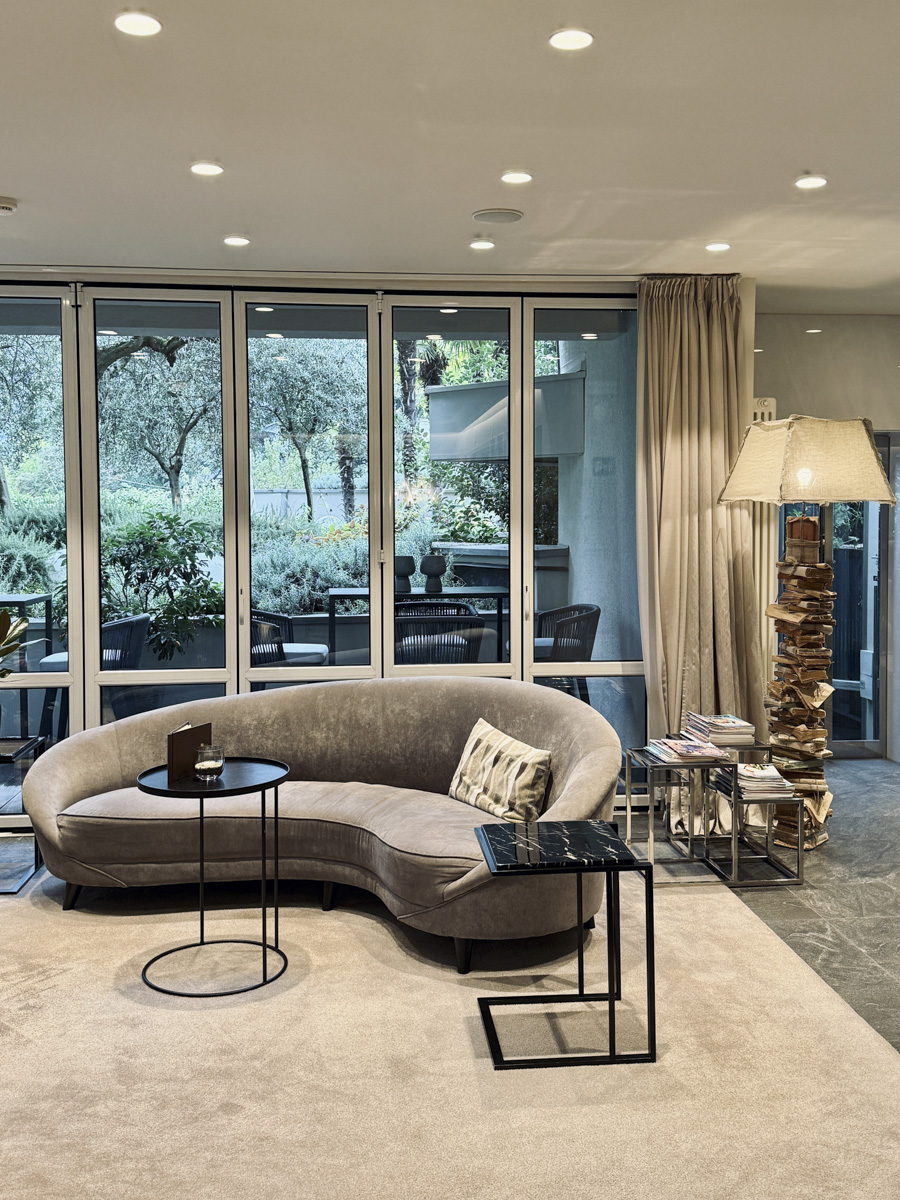 COCOtravel MignonMeran Lounge 3 COCOtravel MignonMeran Lounge 3