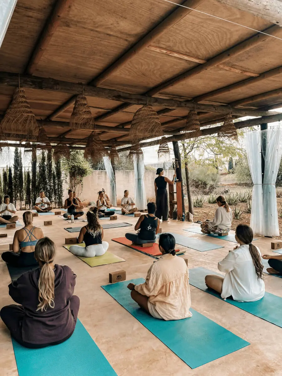 COCOTravel SantAntoni Ibizaloe Yoga
