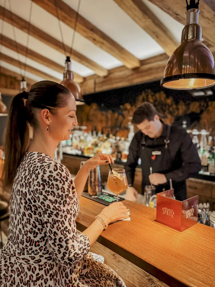 COCOtravel Oesterreich Kitzbuehel Kitzhof Bar Cocktail 4 COCOtravel Oesterreich Kitzbuehel Kitzhof Bar Cocktail 4