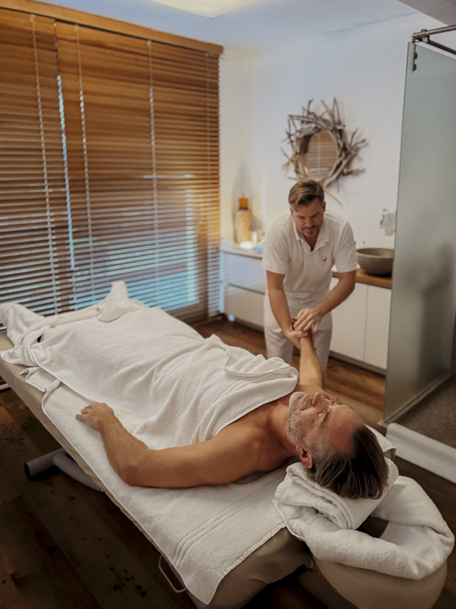 COCOtravel Oesterreich Kitzbuehel Kitzhof Spa Massage 3