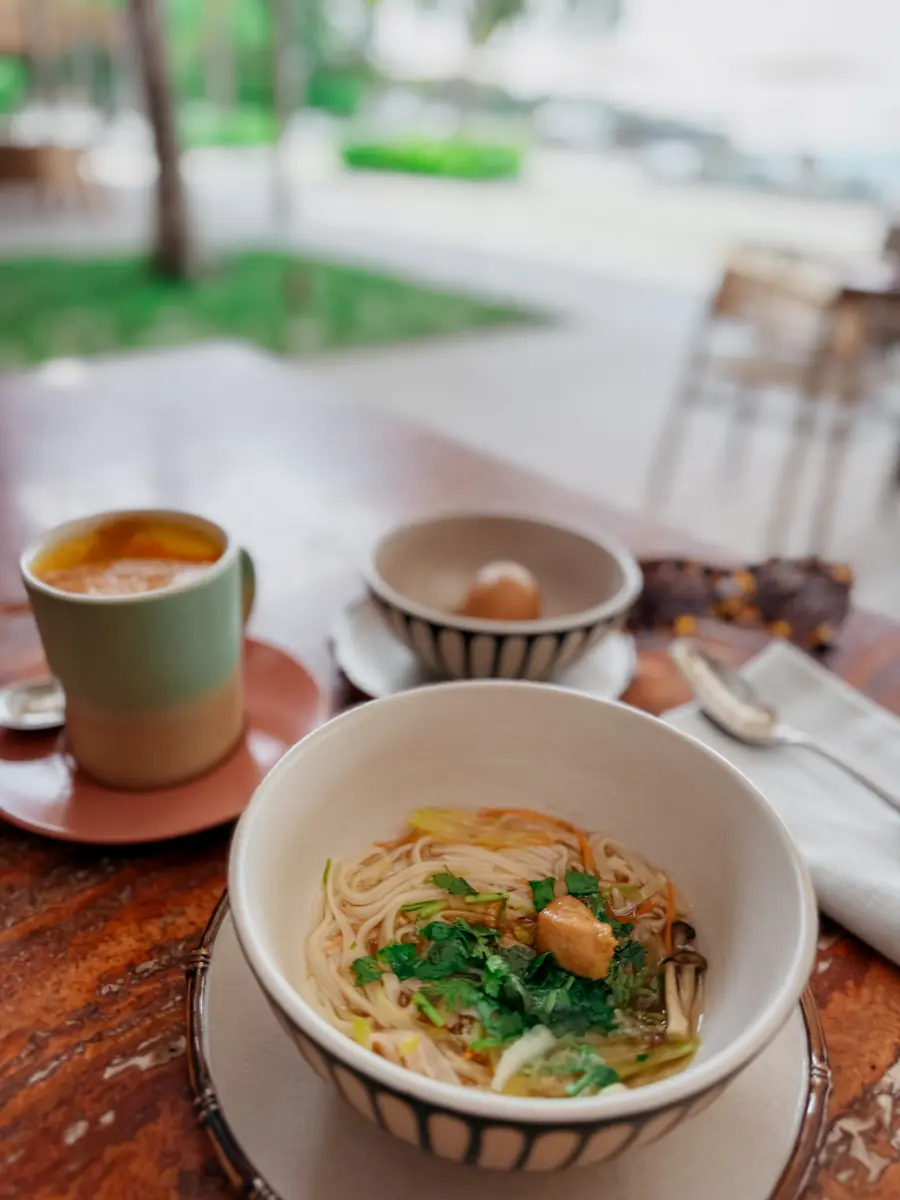 COCOtravel Patina Malediven Frühstück Portico 18 COCOtravel Patina Malediven Frühstück Portico 18