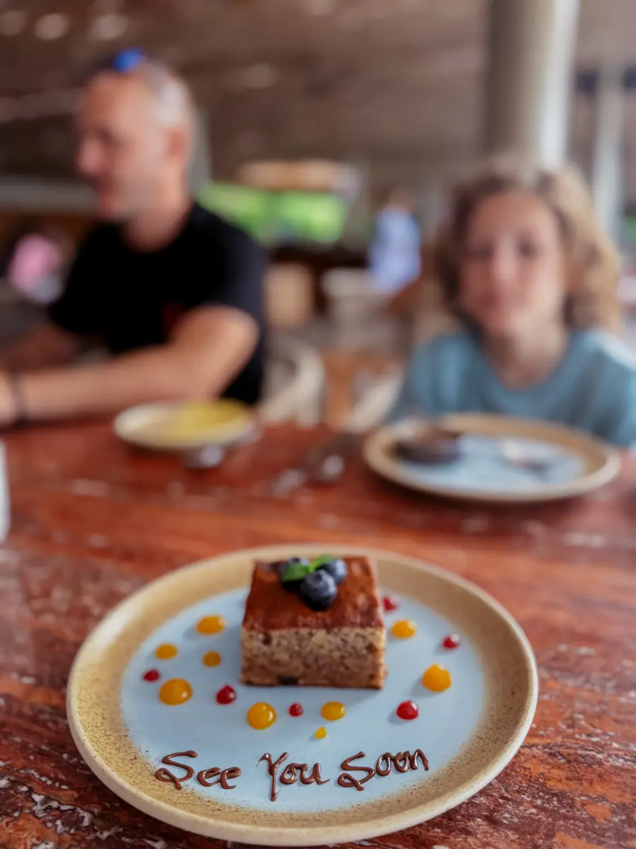 COCOtravel Patina Malediven Frühstück Portico 22 COCOtravel Patina Malediven Frühstück Portico 22