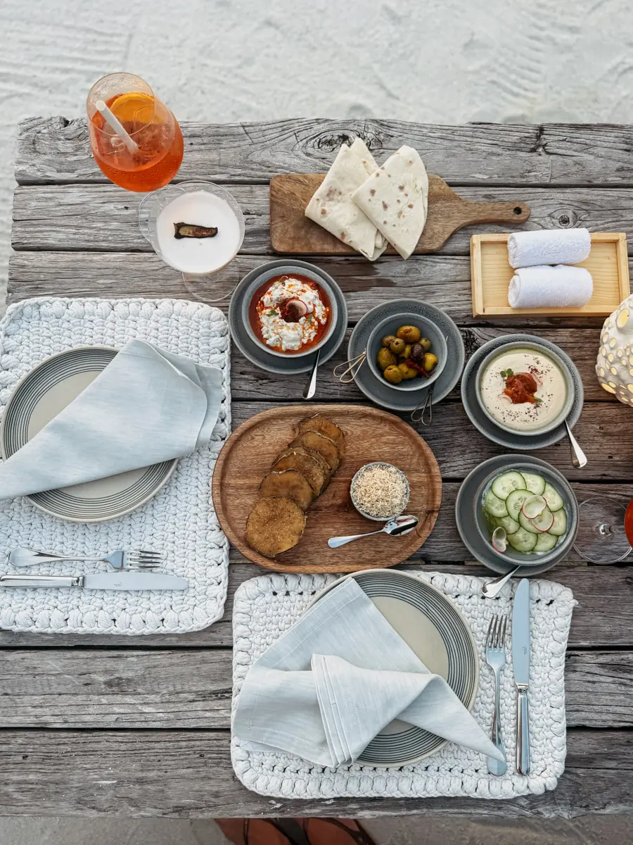 COCOtravel Patina Malediven Helios Sunset Dinner 4 COCOtravel Patina Malediven Helios Sunset Dinner 4