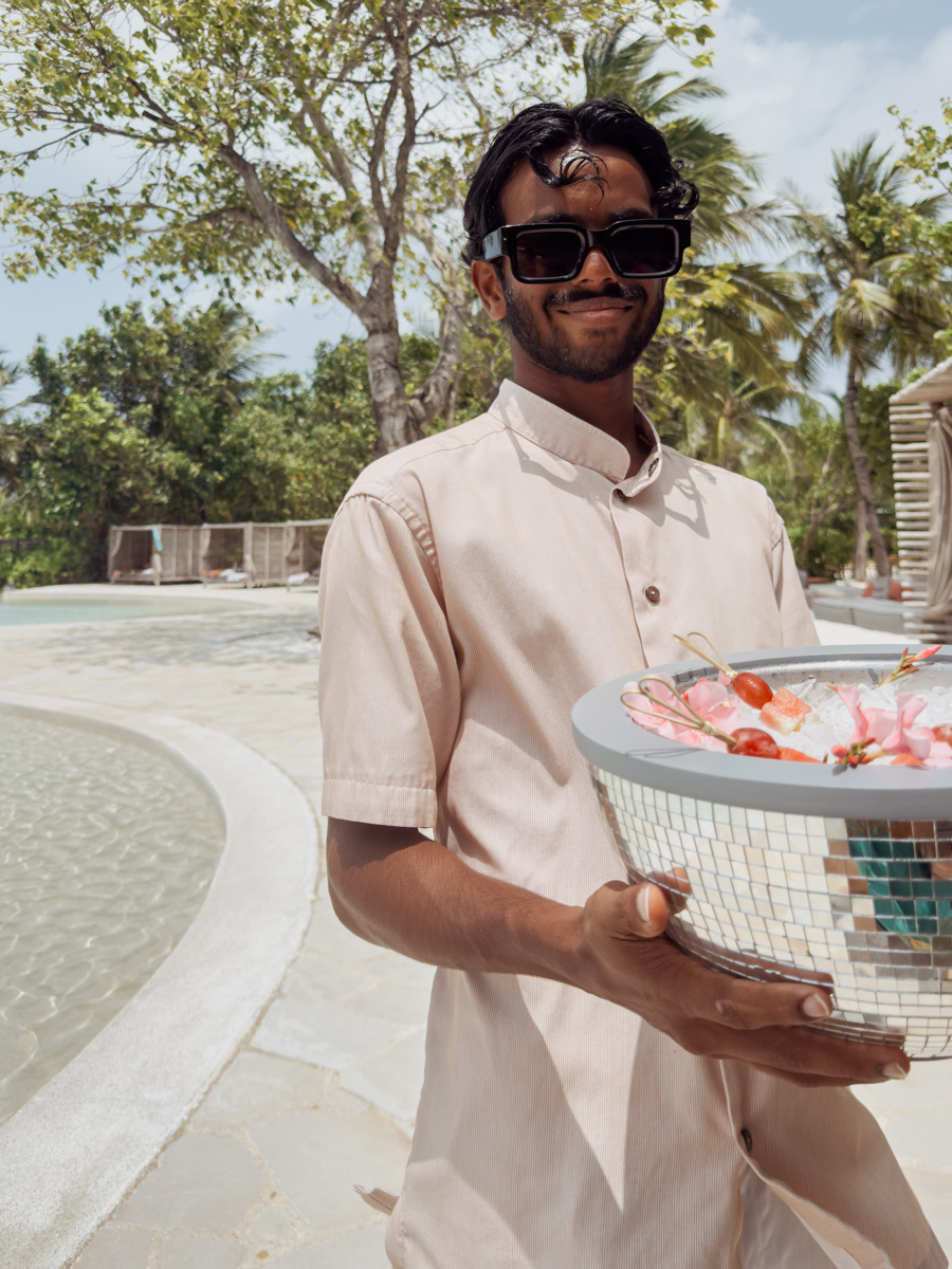 COCOtravel Patina Malediven Pool FariMarinaVillage 11