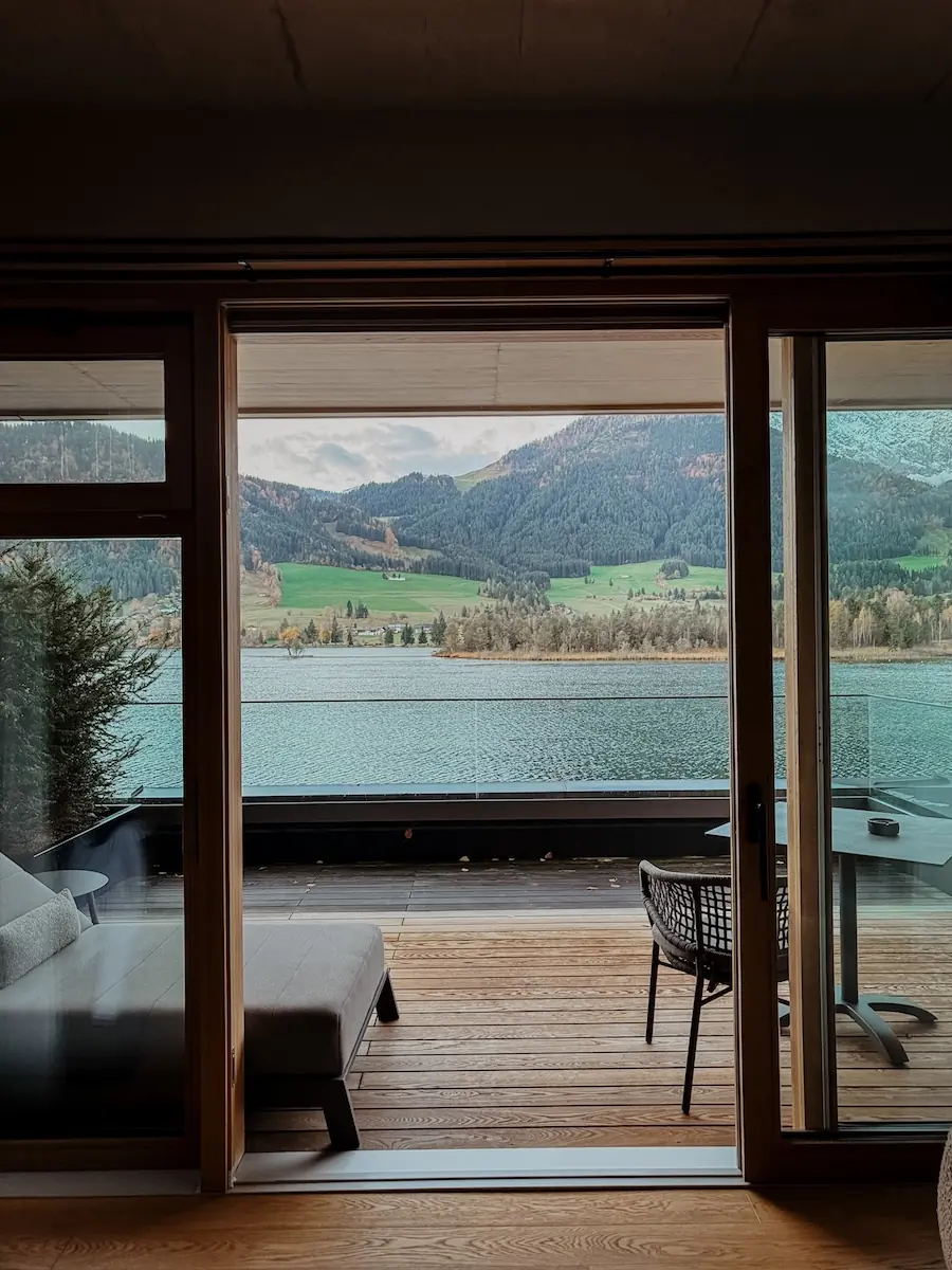 hoch ausblick auf see vom bett COCOtravel lakeside walchsee hoch ausblick auf see vom bett COCOtravel lakeside walchsee