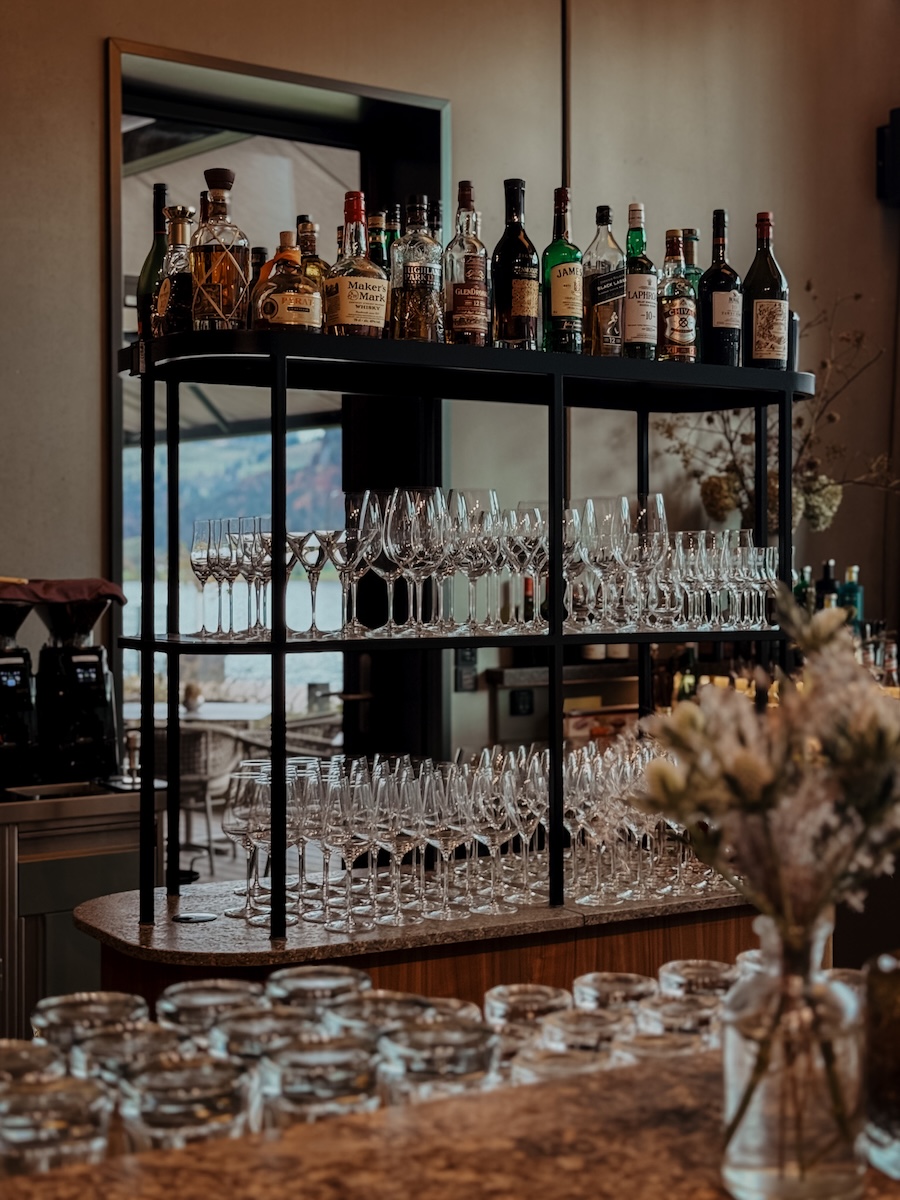 hoch detail bar COCOtravel lakeside walchsee hoch detail bar COCOtravel lakeside walchsee