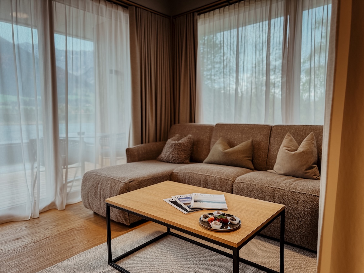 quer zimmer couch COCOtravel lakeside walchsee quer zimmer couch COCOtravel lakeside walchsee