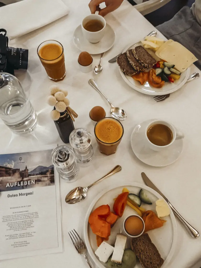 COCOTravel Achenkirch Posthotel Restaurant Web 45 768x1024.jpg