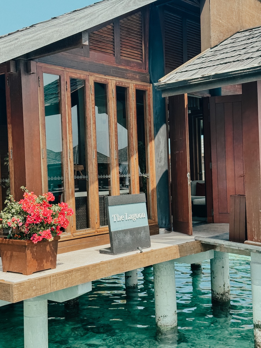 hoch COCOtravel villa nautica maldives food lagoon eingang hoch COCOtravel villa nautica maldives food lagoon eingang