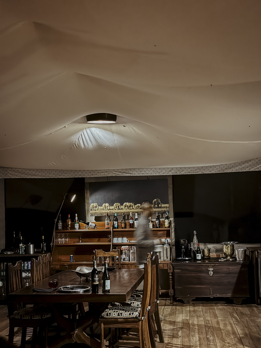 COCOtravel Botswana GreatPlains DubaExplorersCamp Restaurant Dinner 7