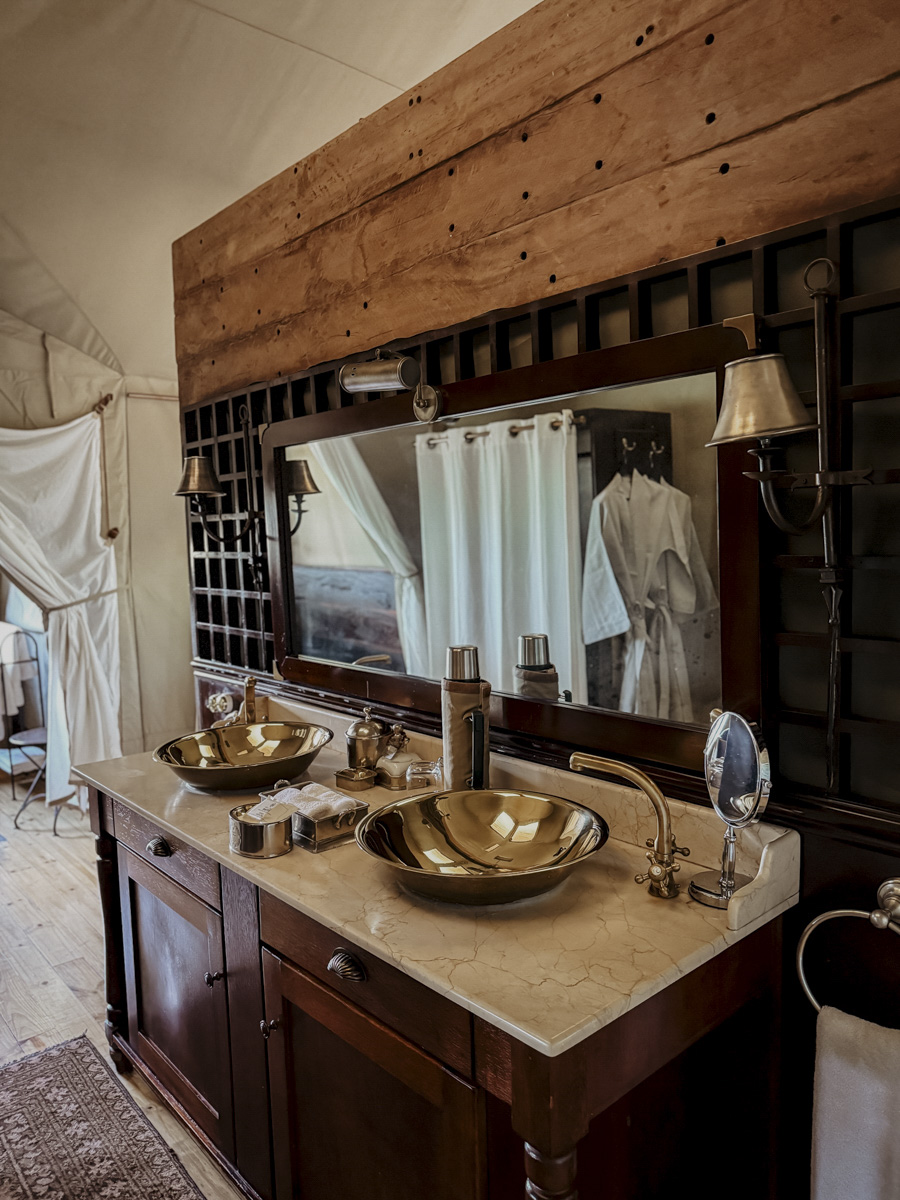 COCOtravel Botswana GreatPlains DubaExplorersCamp Room Badezimmer 1