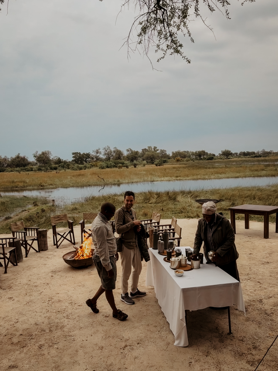 COCOtravel Botswana GreatPlains OkavangoExplorersCamp Restaurant Restaurant 20