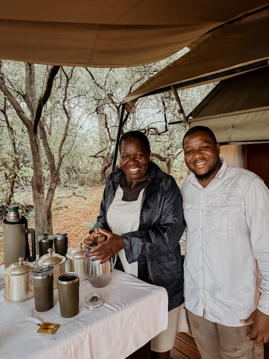 COCOtravel Botswana GreatPlains OkavangoExplorersCamp Restaurant Restaurant 8