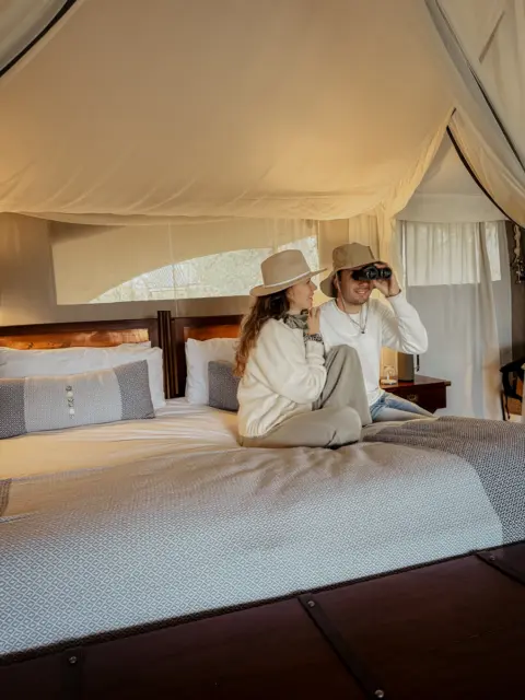 COCOtravel Botswana GreatPlains OkavangoExplorersCamp Room 27 480x640.jpg