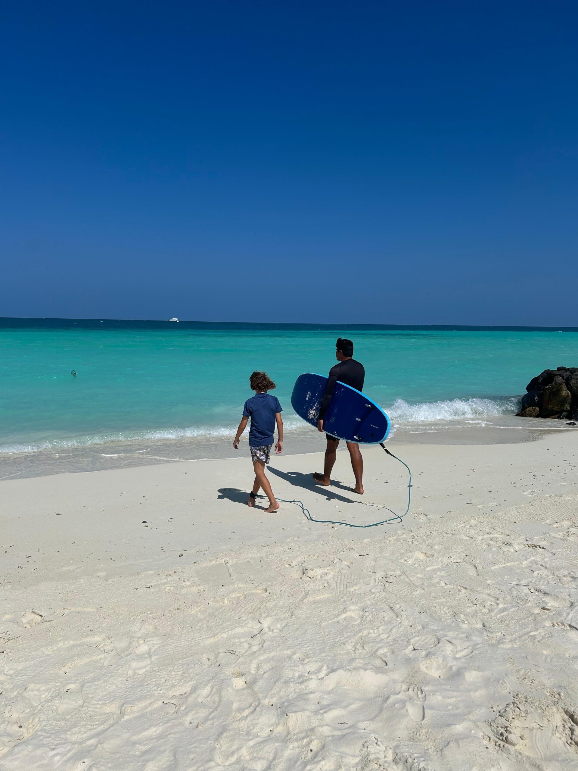 COCOtravel KudaVillingili Malediven Meer Surfkurs 11 COCOtravel KudaVillingili Malediven Meer Surfkurs 11