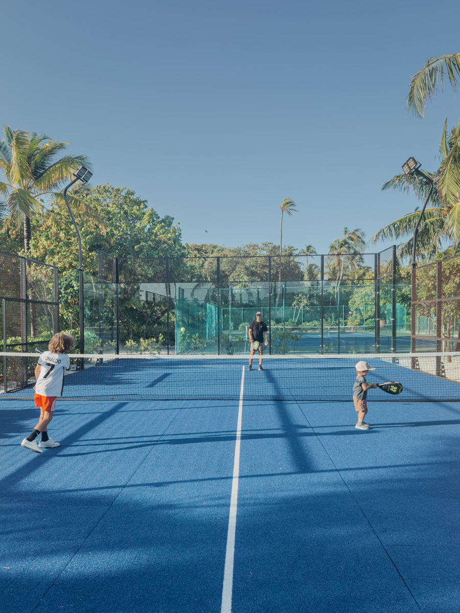 COCOtravel KudaVillingili Malediven PaddleTennis 3 COCOtravel KudaVillingili Malediven PaddleTennis 3