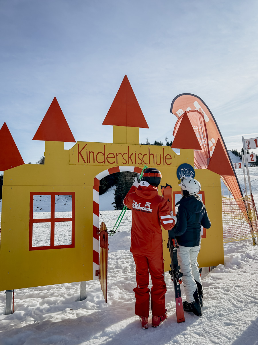 COCOtravel Oesterreich StJohann Alpina Alpendorf Skischule