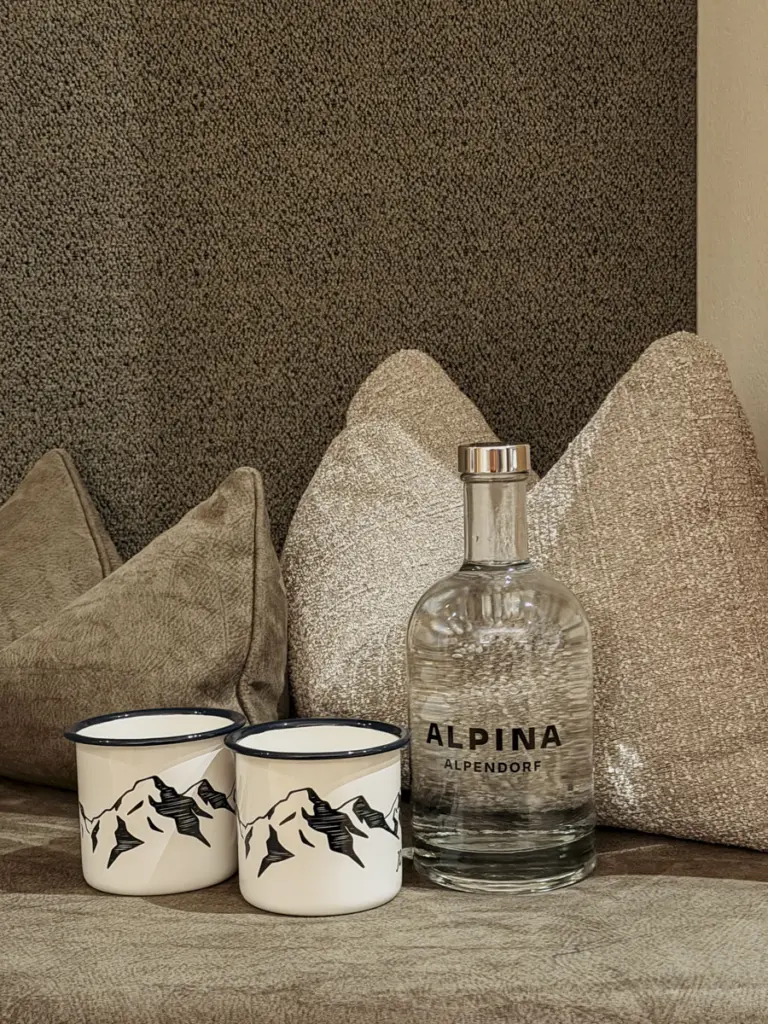 COCOtravel Oesterreich StJohann Alpina Alpendorf Zimmer 4 768x1024.jpg