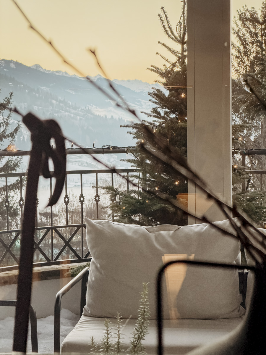 COCOtravel Oesterreich StJohann Alpina Alpendorf Zimmer Balkon