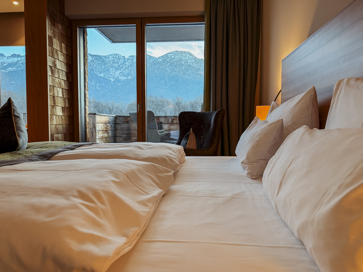 COCOtravel Deutschland Bayerisch Gmain Klosterhof Zimmer Schlafzimmer 4 COCOtravel Deutschland Bayerisch Gmain Klosterhof Zimmer Schlafzimmer 4