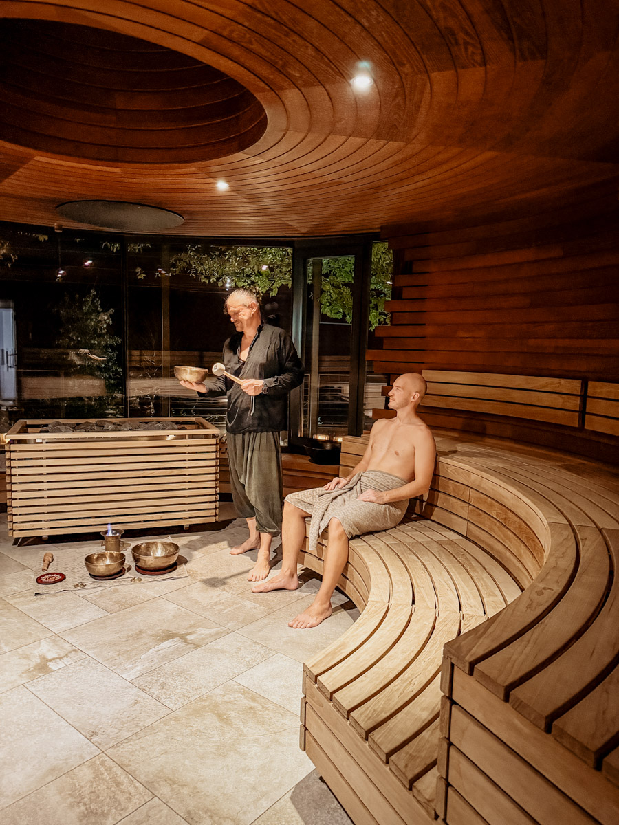 COCOtravel FarmhouseTorgglerhof Südtirol SPA Brunnenhaus Sauna