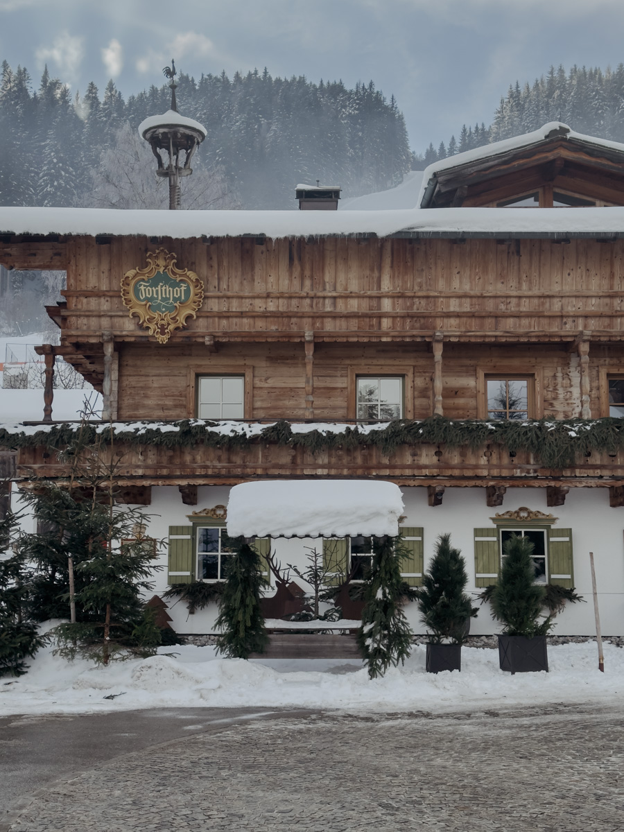 COCOtravel Oesterreich Leogang Forsthofgut Außenansicht 7 COCOtravel Oesterreich Leogang Forsthofgut Außenansicht 7