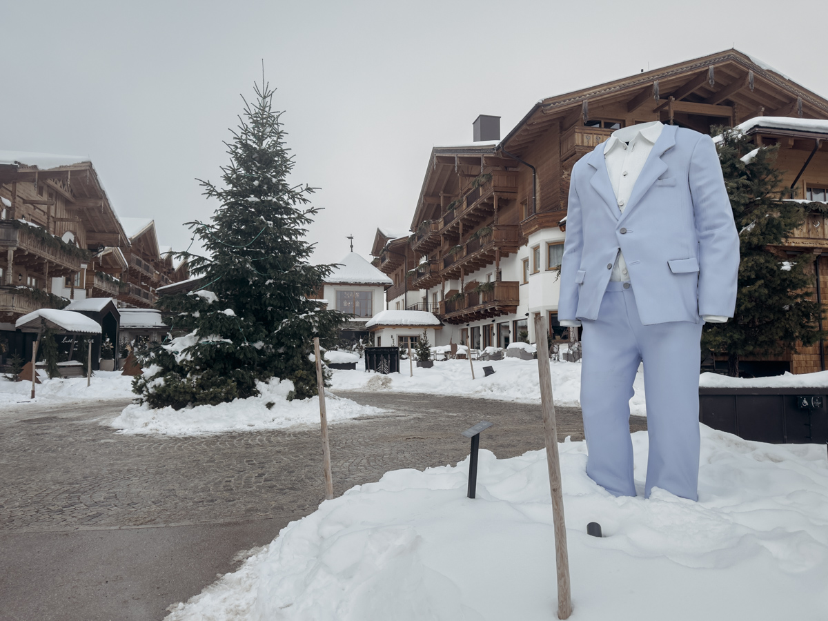 COCOtravel Oesterreich Leogang Forsthofgut Kunst ErwinWurm COCOtravel Oesterreich Leogang Forsthofgut Kunst ErwinWurm