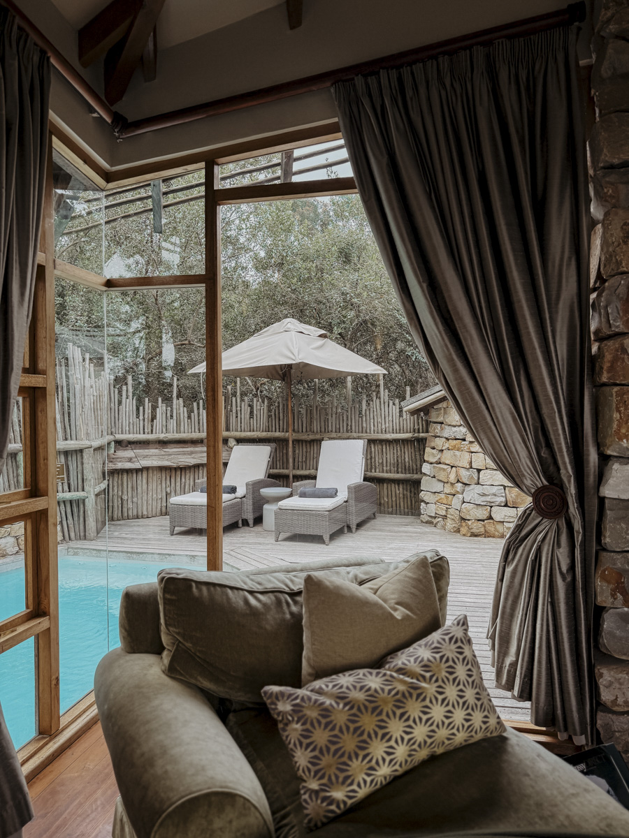 COCOtravel Suedafrika TsalaTreetopLodge Suite Wohnzimmer 12
