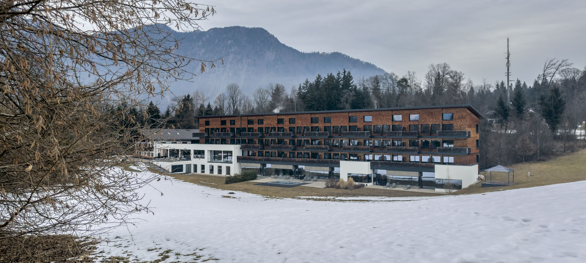 Header COCOtravel Deutschland Bayerisch Gmain Klosterhof Aussenbereich 4