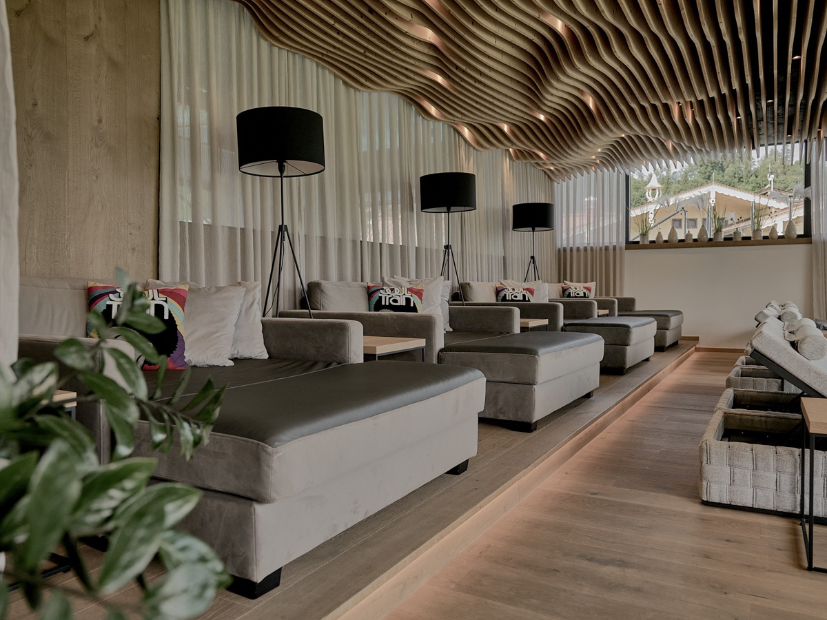 Relax QUEEN SPA Sommer 2024 Relax QUEEN SPA Sommer 2024